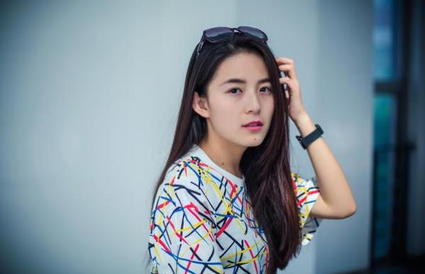 假装洒脱 假装洒脱的句子
