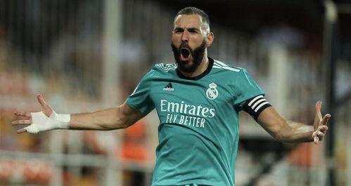 24-25赛季西甲第12轮 阿拉维斯VS马略卡,阿拉维斯与马略卡激战正酣”